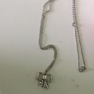 Bow Necklace